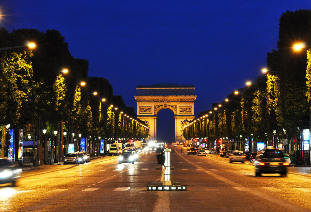 paris-champs-elyseees