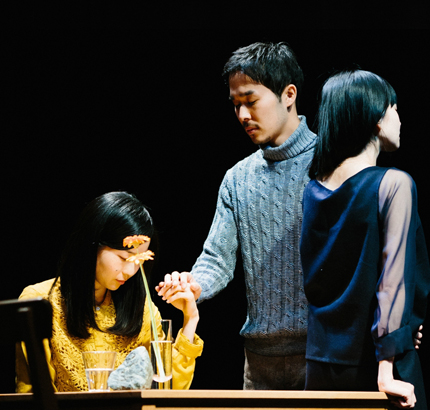 Schaubuehne am Lehniner Platz. ''ATMEN''. Von Duncan Macmillan, Regie Katie Mitchell, Buehne und Kostueme: Chloe Lamford. Mit Christoph Gawenda, Jenny Koenig