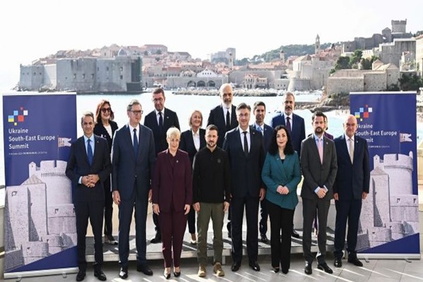 OSVRT NA DUBROVČKI SUMMIT: ZELENSKI U DIPLOMATSKOJ OFENZIVI PRED NEIZVJESNE AMERIČKE IZBORE