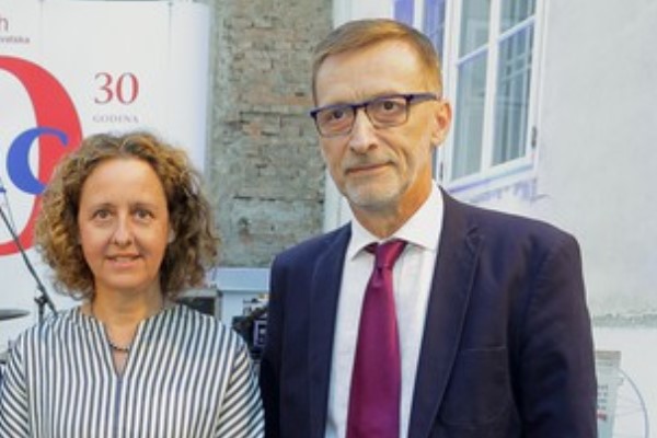 KULTURA BEZ KULTURE I KNJIŽEVNOST BEZ KNJIŽEVNOSTI