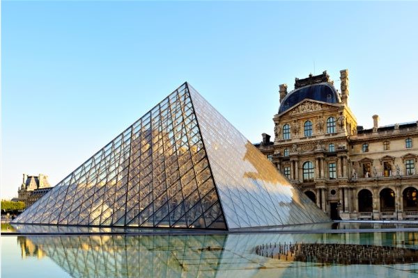 PSEUDOZNANOST I PSEUDOARHITEKTURA